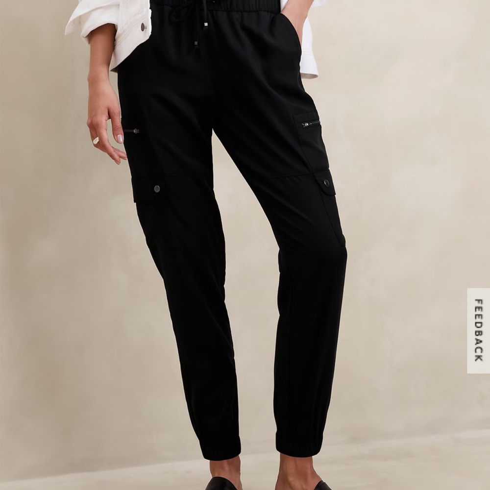 Women's Black Cargo Pants/Joggers